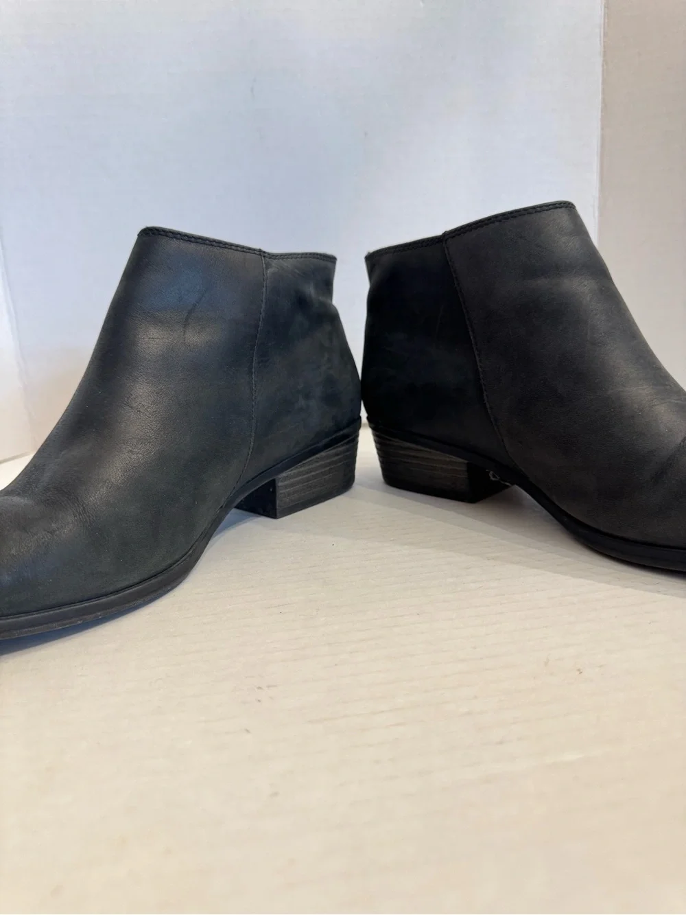 Clarks Collection Ankle Booties Sz 8.5 W Side Zip Black Tassel Ultimate Comfort